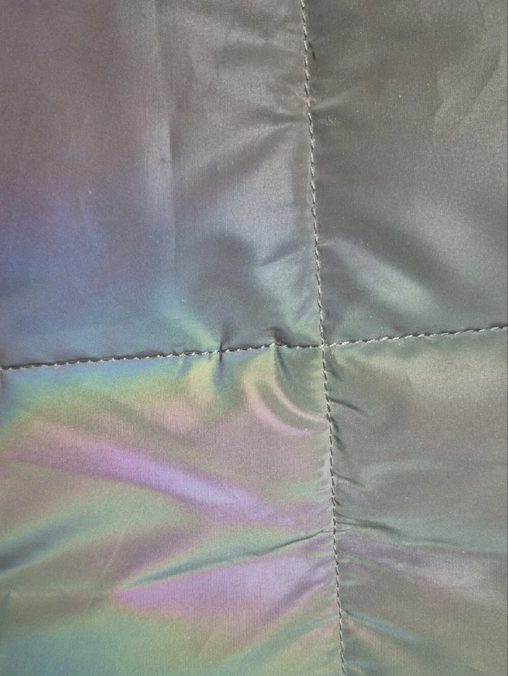 Women’s Iridescent Quilted Tote Bag in Dark Gray